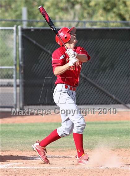 Thumbnail 1 in Chaparral @ North Canyon photogallery.