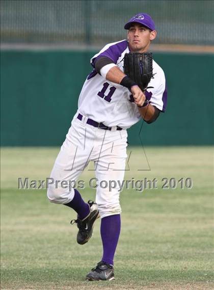 Thumbnail 2 in Chaparral @ North Canyon photogallery.