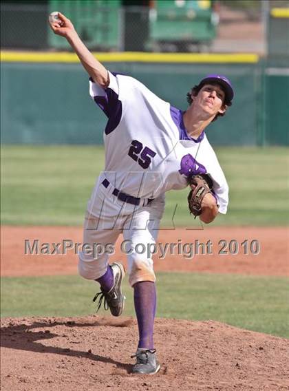 Thumbnail 2 in Chaparral @ North Canyon photogallery.