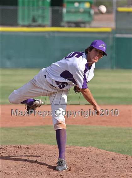 Thumbnail 3 in Chaparral @ North Canyon photogallery.