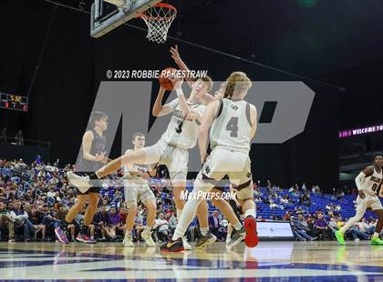 Thumbnail 2 in Flatonia vs. LaPoynor (UIL 2A Basketball State Semifinal) photogallery.