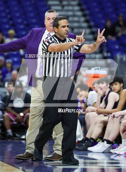 Thumbnail 2 in Flatonia vs. LaPoynor (UIL 2A Basketball State Semifinal) photogallery.