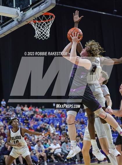 Thumbnail 2 in Flatonia vs. LaPoynor (UIL 2A Basketball State Semifinal) photogallery.