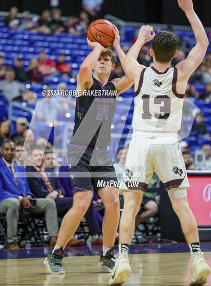 Thumbnail 3 in Flatonia vs. LaPoynor (UIL 2A Basketball State Semifinal) photogallery.