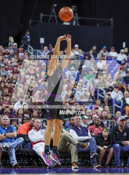 Thumbnail 2 in Flatonia vs. LaPoynor (UIL 2A Basketball State Semifinal) photogallery.