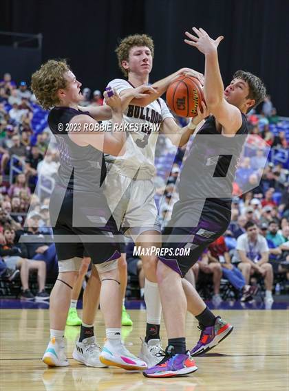 Thumbnail 3 in Flatonia vs. LaPoynor (UIL 2A Basketball State Semifinal) photogallery.