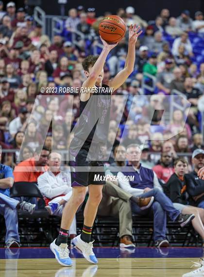 Thumbnail 1 in Flatonia vs. LaPoynor (UIL 2A Basketball State Semifinal) photogallery.