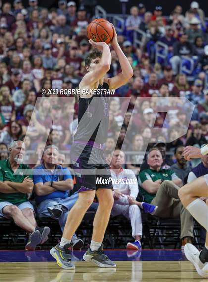 Thumbnail 3 in Flatonia vs. LaPoynor (UIL 2A Basketball State Semifinal) photogallery.