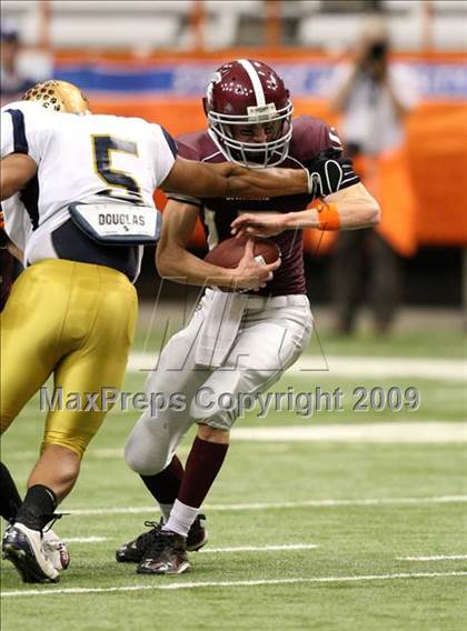 Thumbnail 2 in Sweet Home vs. Burnt Hills-Ballston Lake (NYSPHSAA Class A Final) photogallery.