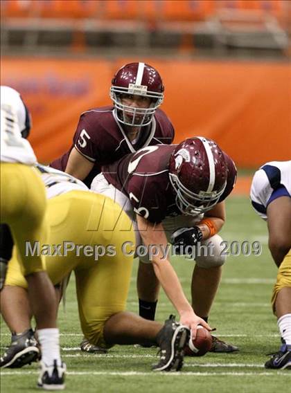 Thumbnail 2 in Sweet Home vs. Burnt Hills-Ballston Lake (NYSPHSAA Class A Final) photogallery.