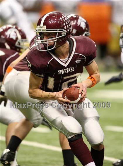 Thumbnail 3 in Sweet Home vs. Burnt Hills-Ballston Lake (NYSPHSAA Class A Final) photogallery.