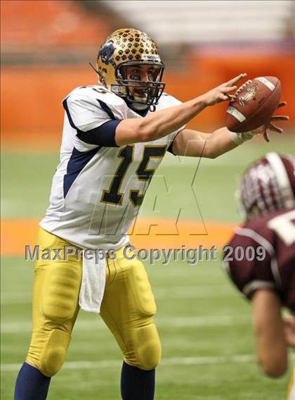 Thumbnail 1 in Sweet Home vs. Burnt Hills-Ballston Lake (NYSPHSAA Class A Final) photogallery.