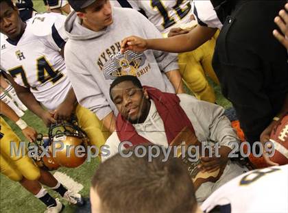 Thumbnail 3 in Sweet Home vs. Burnt Hills-Ballston Lake (NYSPHSAA Class A Final) photogallery.