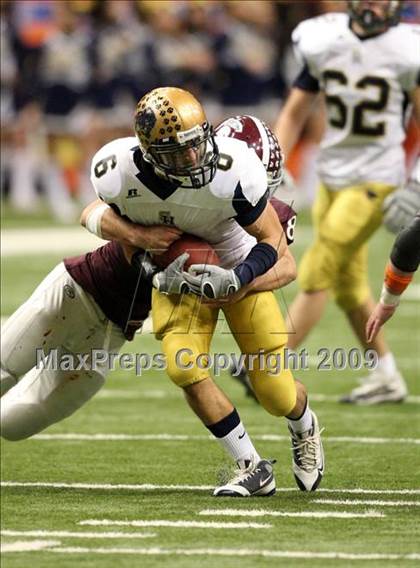 Thumbnail 3 in Sweet Home vs. Burnt Hills-Ballston Lake (NYSPHSAA Class A Final) photogallery.