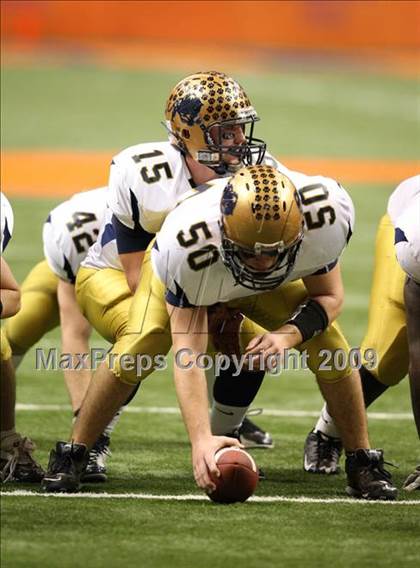 Thumbnail 3 in Sweet Home vs. Burnt Hills-Ballston Lake (NYSPHSAA Class A Final) photogallery.