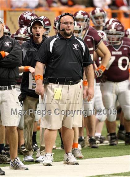Thumbnail 3 in Sweet Home vs. Burnt Hills-Ballston Lake (NYSPHSAA Class A Final) photogallery.