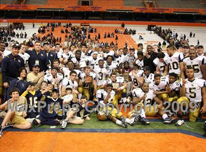 Thumbnail 1 in Sweet Home vs. Burnt Hills-Ballston Lake (NYSPHSAA Class A Final) photogallery.