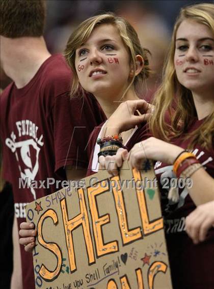 Thumbnail 3 in Sweet Home vs. Burnt Hills-Ballston Lake (NYSPHSAA Class A Final) photogallery.