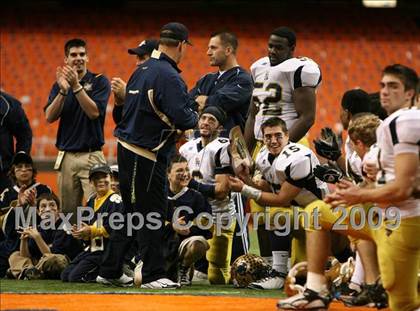 Thumbnail 2 in Sweet Home vs. Burnt Hills-Ballston Lake (NYSPHSAA Class A Final) photogallery.