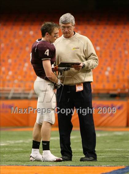 Thumbnail 2 in Sweet Home vs. Burnt Hills-Ballston Lake (NYSPHSAA Class A Final) photogallery.