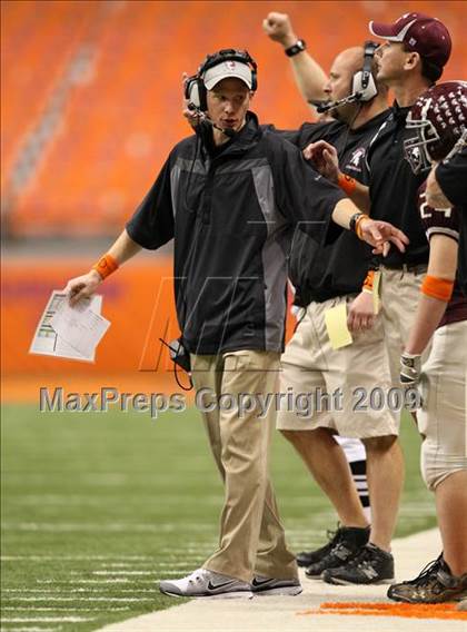 Thumbnail 2 in Sweet Home vs. Burnt Hills-Ballston Lake (NYSPHSAA Class A Final) photogallery.