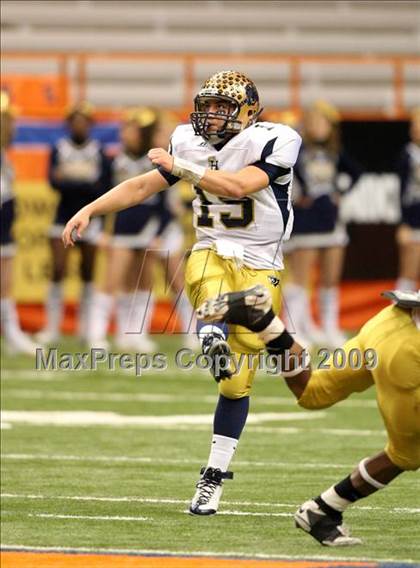 Thumbnail 2 in Sweet Home vs. Burnt Hills-Ballston Lake (NYSPHSAA Class A Final) photogallery.