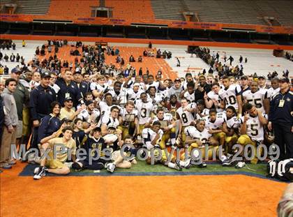 Thumbnail 2 in Sweet Home vs. Burnt Hills-Ballston Lake (NYSPHSAA Class A Final) photogallery.