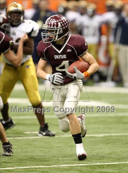 Thumbnail 3 in Sweet Home vs. Burnt Hills-Ballston Lake (NYSPHSAA Class A Final) photogallery.