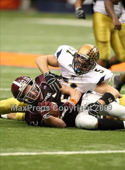 Thumbnail 2 in Sweet Home vs. Burnt Hills-Ballston Lake (NYSPHSAA Class A Final) photogallery.