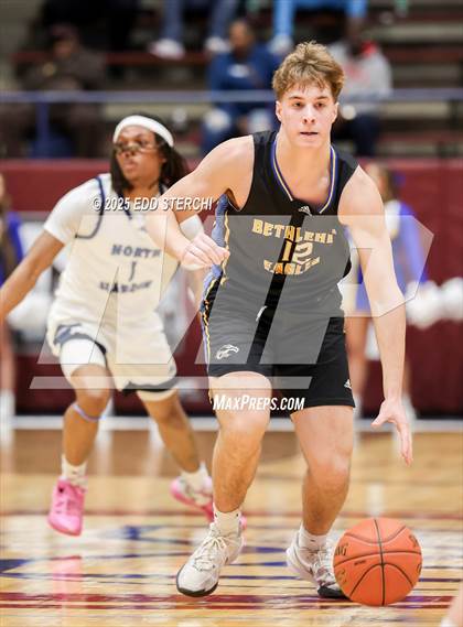 Thumbnail 3 in Bethlehem vs. North Hardin (KHSAA 5th Region Tournament) photogallery.