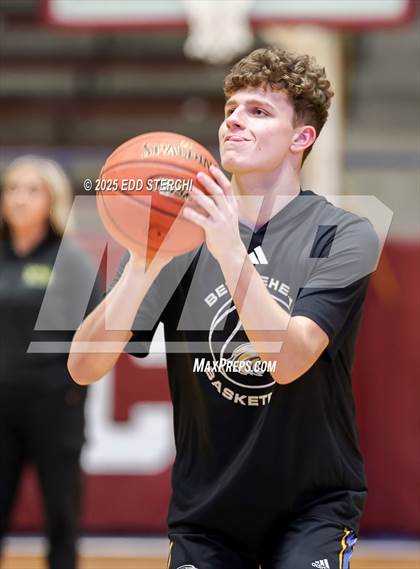 Thumbnail 2 in Bethlehem vs. North Hardin (KHSAA 5th Region Tournament) photogallery.