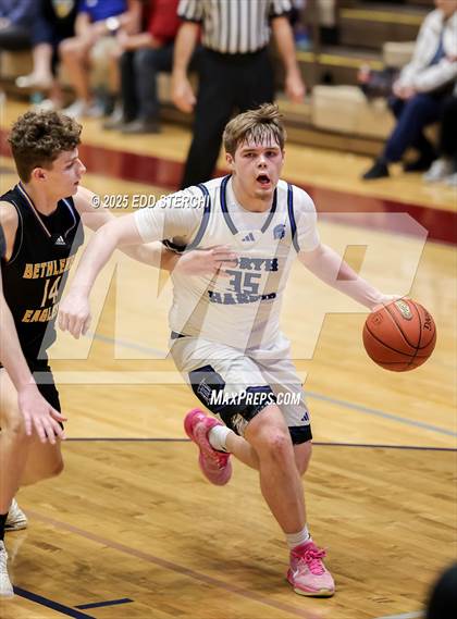 Thumbnail 2 in Bethlehem vs. North Hardin (KHSAA 5th Region Tournament) photogallery.