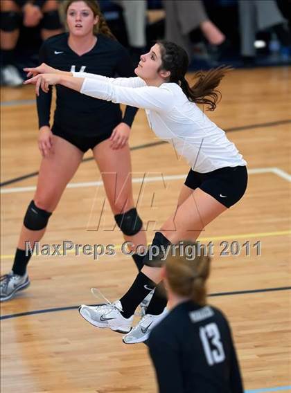 Thumbnail 2 in Los Gatos vs. Archbishop Mitty (CIF CCS Playoffs)  photogallery.