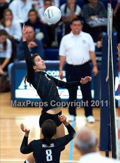 Thumbnail 2 in Los Gatos vs. Archbishop Mitty (CIF CCS Playoffs)  photogallery.