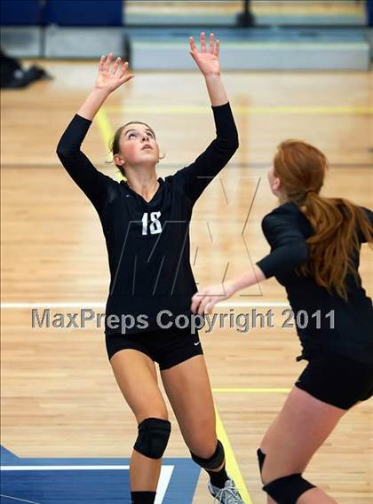 Thumbnail 3 in Los Gatos vs. Archbishop Mitty (CIF CCS Playoffs)  photogallery.