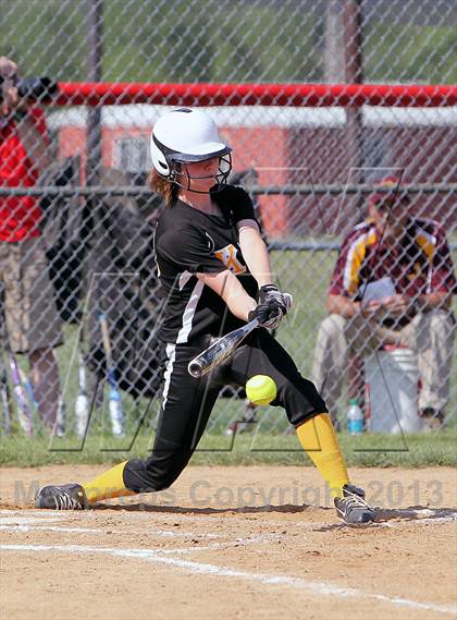 Thumbnail 3 in Keystone vs Elk County Catholic (PIAA District IX A Final) photogallery.