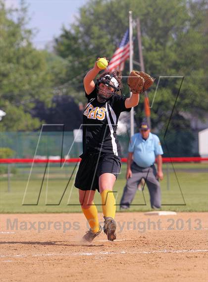 Thumbnail 2 in Keystone vs Elk County Catholic (PIAA District IX A Final) photogallery.