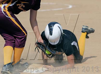 Thumbnail 3 in Keystone vs Elk County Catholic (PIAA District IX A Final) photogallery.