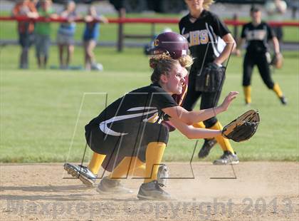 Thumbnail 2 in Keystone vs Elk County Catholic (PIAA District IX A Final) photogallery.