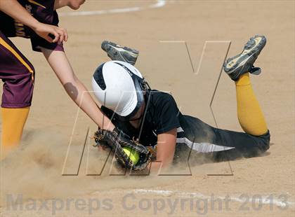 Thumbnail 3 in Keystone vs Elk County Catholic (PIAA District IX A Final) photogallery.