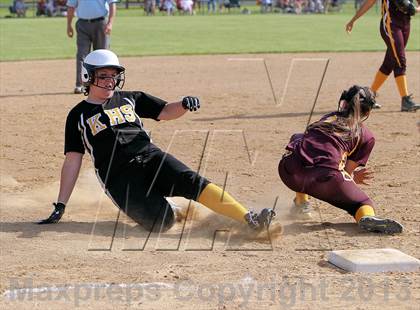 Thumbnail 2 in Keystone vs Elk County Catholic (PIAA District IX A Final) photogallery.