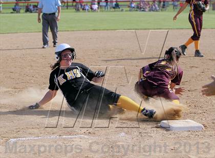 Thumbnail 3 in Keystone vs Elk County Catholic (PIAA District IX A Final) photogallery.