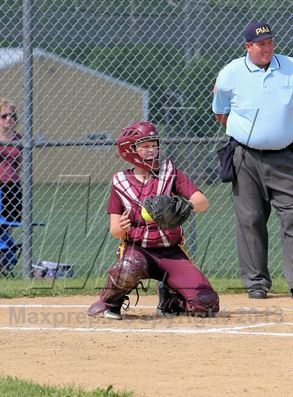 Thumbnail 1 in Keystone vs Elk County Catholic (PIAA District IX A Final) photogallery.