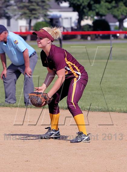 Thumbnail 2 in Keystone vs Elk County Catholic (PIAA District IX A Final) photogallery.