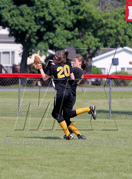 Thumbnail 2 in Keystone vs Elk County Catholic (PIAA District IX A Final) photogallery.