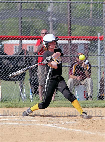 Thumbnail 3 in Keystone vs Elk County Catholic (PIAA District IX A Final) photogallery.