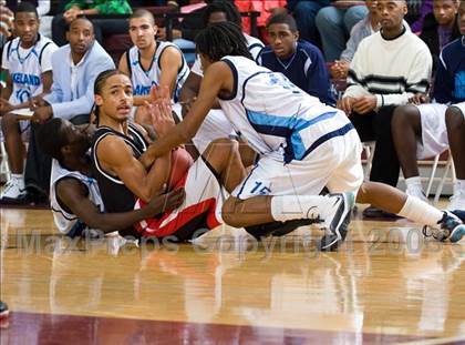 Thumbnail 3 in Salem vs Lakeland (Kings Fork High School) photogallery.