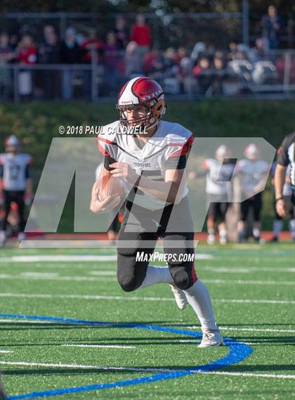 Thumbnail 2 in Yelm @ Bellevue (WIAA 3A Quarterfinal) photogallery.