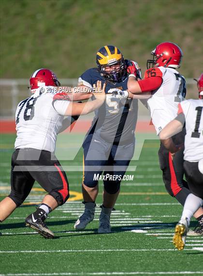 Thumbnail 1 in Yelm @ Bellevue (WIAA 3A Quarterfinal) photogallery.