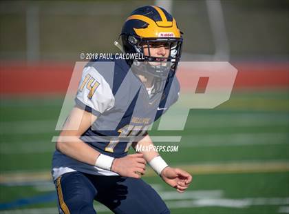 Thumbnail 3 in Yelm @ Bellevue (WIAA 3A Quarterfinal) photogallery.